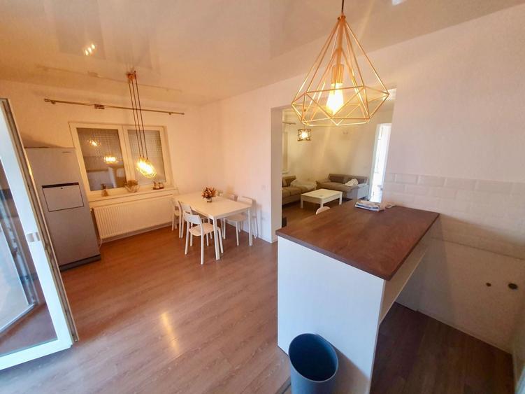 Duplex cu 4 camere cu Canalizare în Moșnița Nouă