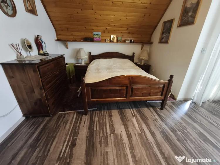 Casă cu 5 camere cu Teren 1500 Mp în Central