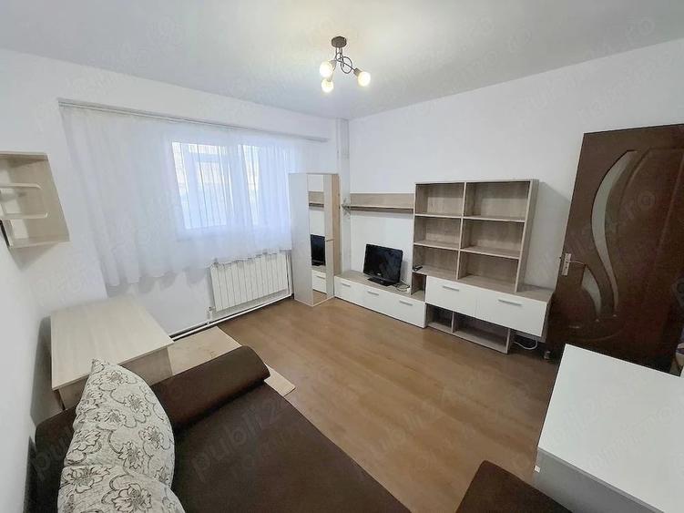 Apartament cu 2 camere decomandat în Micro 18
