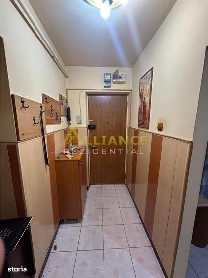 Apartament cu 3 camere decomandat, mobilat în Giurgiului