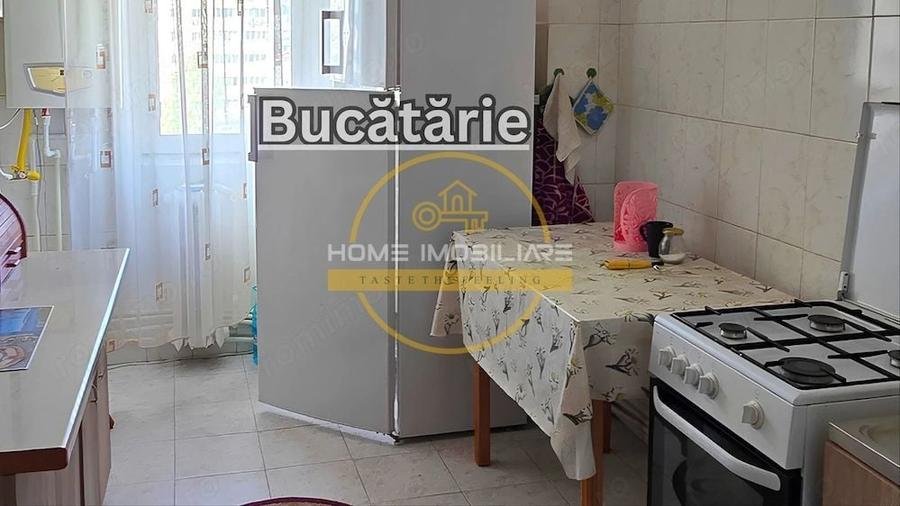 Apartament cu 4 camere decomandat, mobilat în Dacia