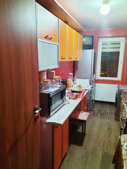 Apartament cu 3 camere decomandat în Griviței