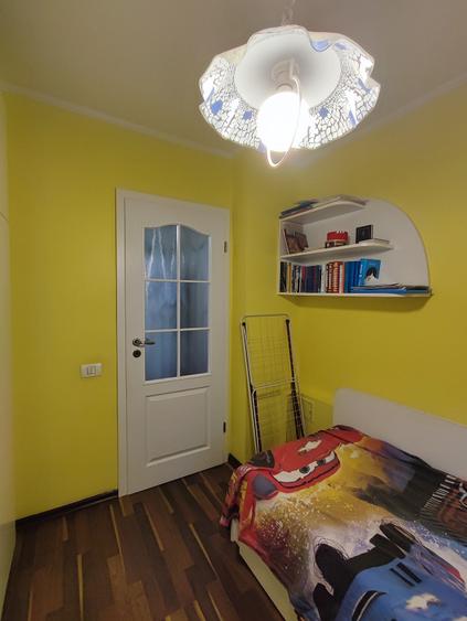 Apartament cu 3 camere decomandat în Inel I