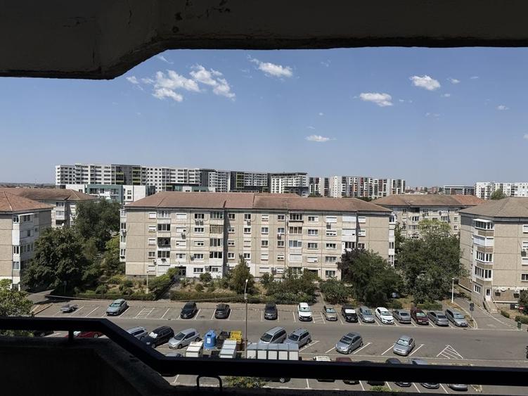 Garsonieră decomandată în Central