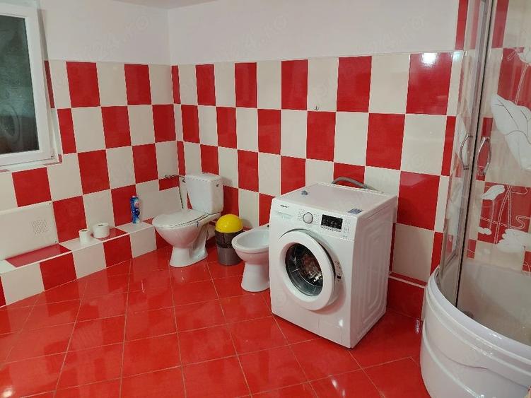 Casă cu Teren 1062 Mp în Oituz