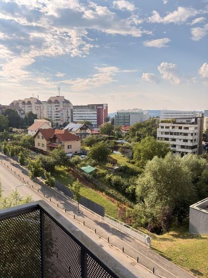 Apartament cu 2 camere decomandat în Andrei Mureșanu