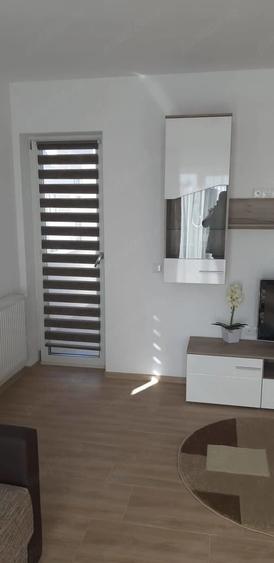 Apartament cu 2 camere decomandat în Exterior Vest