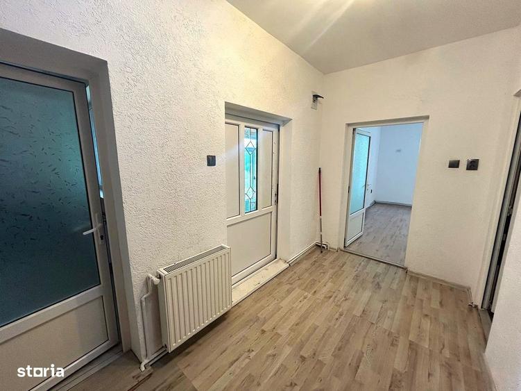 Casă cu 3 camere în Stupini