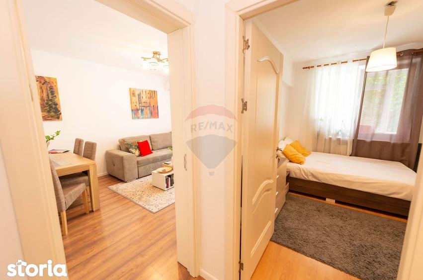 Apartament cu 3 camere, mobilat în Tei