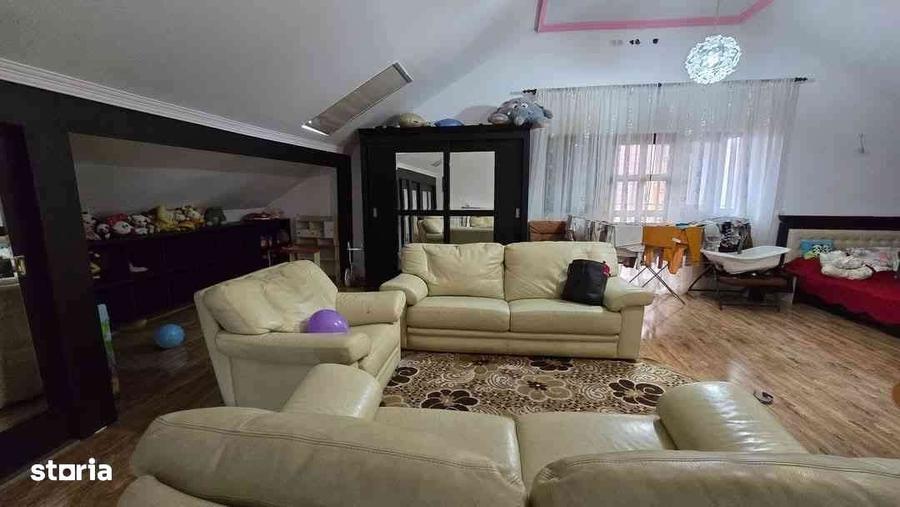 Casă cu 3 camere în Horlești