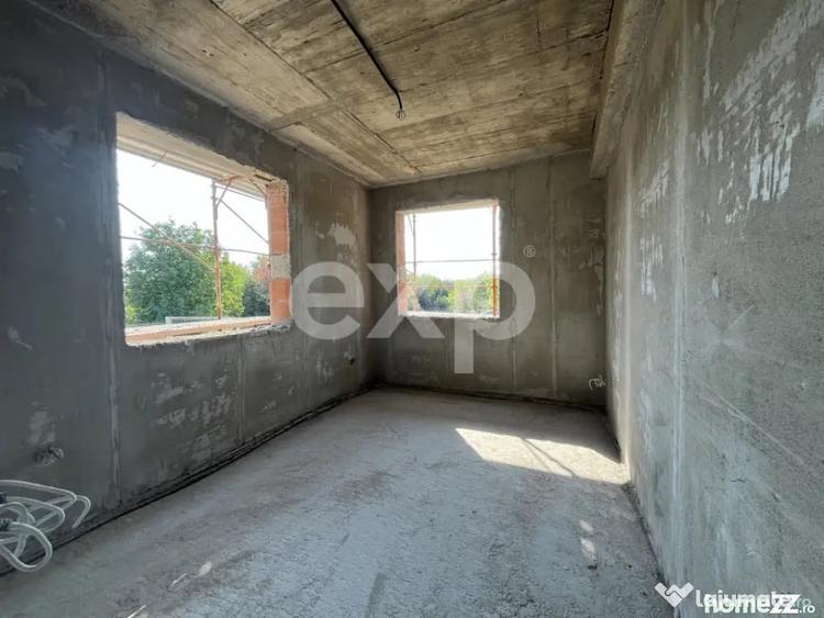 Casă cu 6 camere cu Teren 400 Mp în Corbeanca