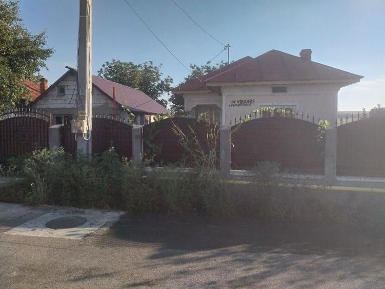 Casa / Proprietate de vanzare - 2