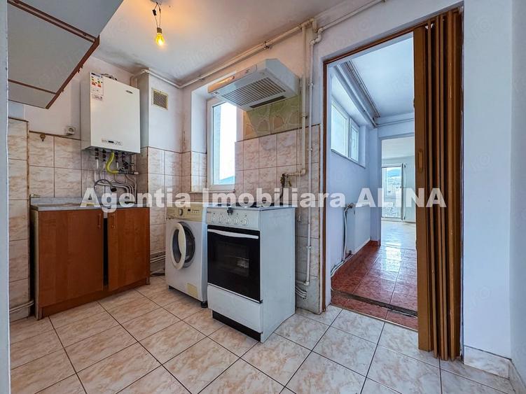 Apartament cu 2 camere decomandat în Micro 15