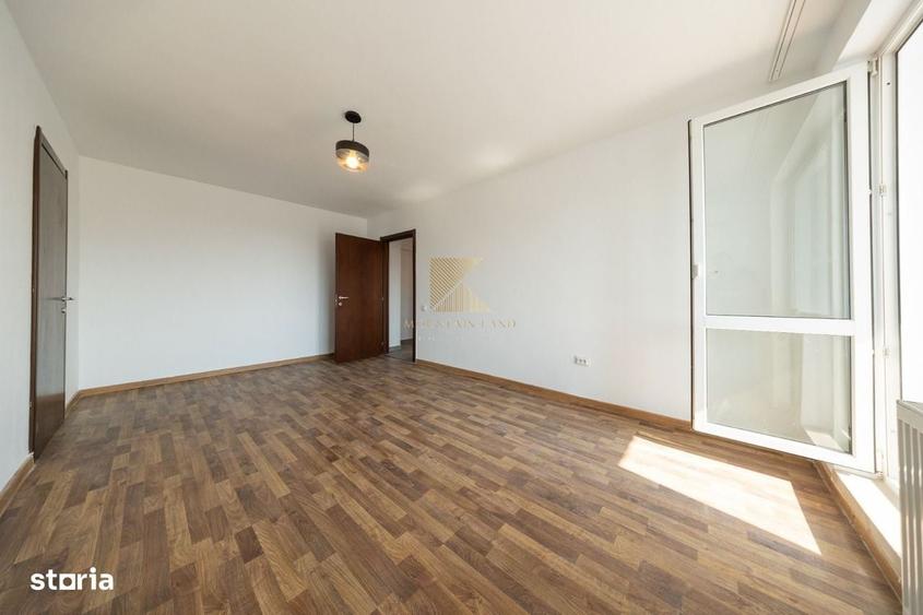 Apartament cu 3 camere semidecomandat în Ultracentral