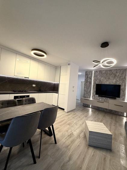 Apartament cu 2 camere decomandat în Aradului
