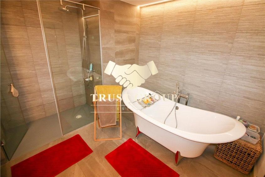 Apartament cu 4 camere decomandat, mobilat în Universitate