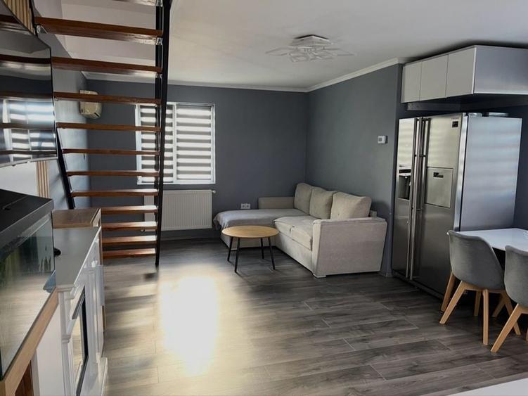 Apartament cu 3 camere decomandat în Decebal