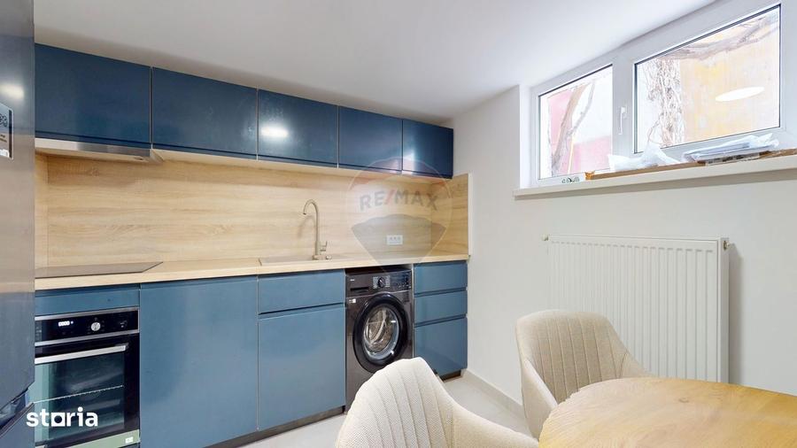 Casă cu 5 camere cu Teren 540 Mp în Central