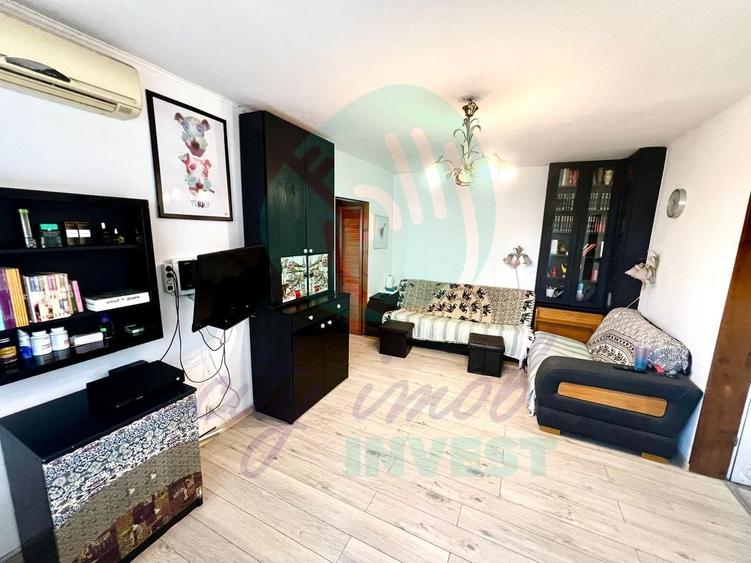 Apartament cu 4 camere semidecomandat, mobilat în Sebastian