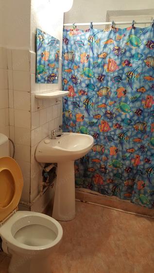 Inchiriez apartament cu 3 camere - 5