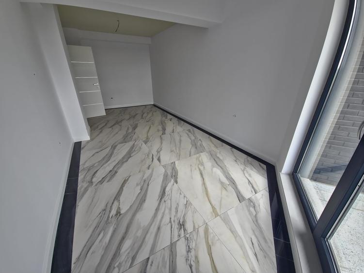 Apartament cu 3 camere decomandat în Tomis Plus