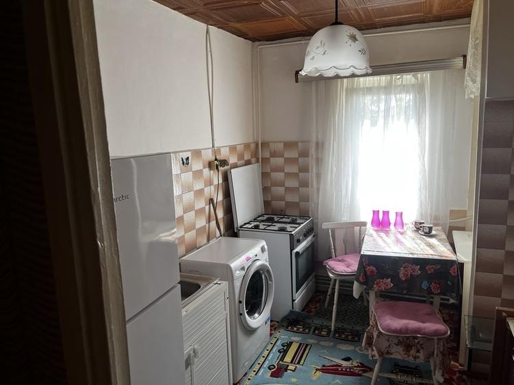 Apartament cu 2 camere semidecomandat în Șagului