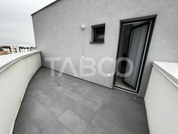 Apartament cu 4 camere decomandat, mobilat în Turnișor
