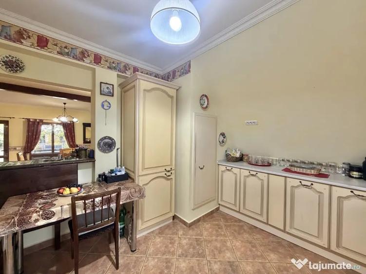 Casă cu 4 camere cu Teren 1050 Mp în Sânmihaiu Român