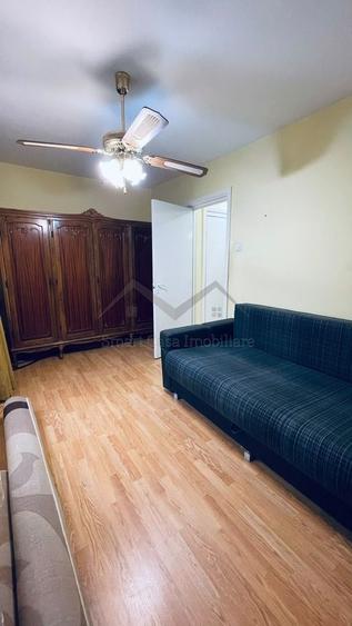 Apartament cu 2 camere semidecomandat în Podu Roș