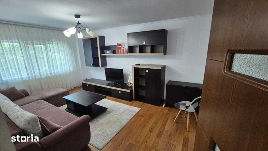 Apartament cu 3 camere decomandat în Militari