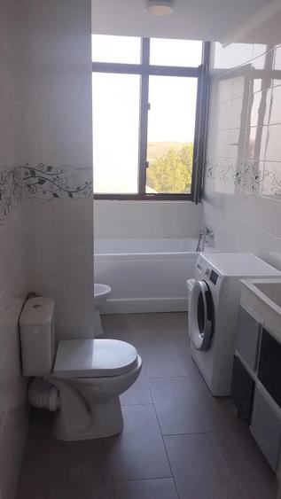 Apartament cu 2 camere decomandat în Valea Adâncă