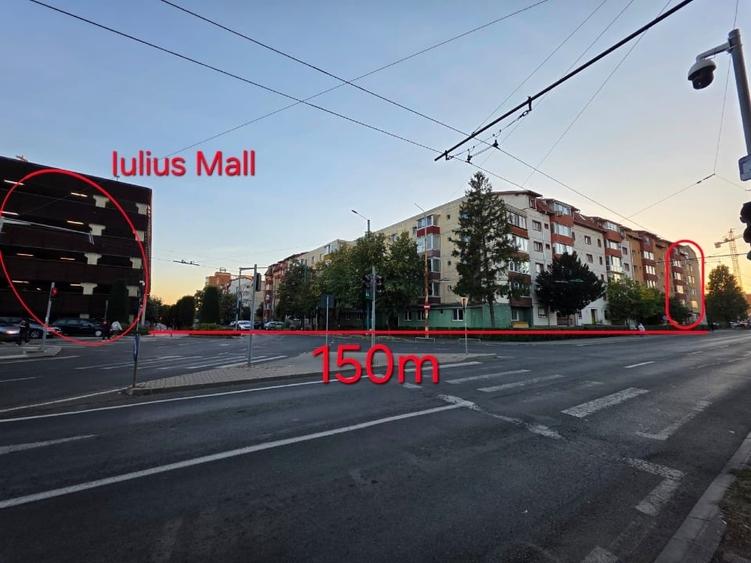 Apartament cu 3 camere semidecomandat, mobilat în Aradului