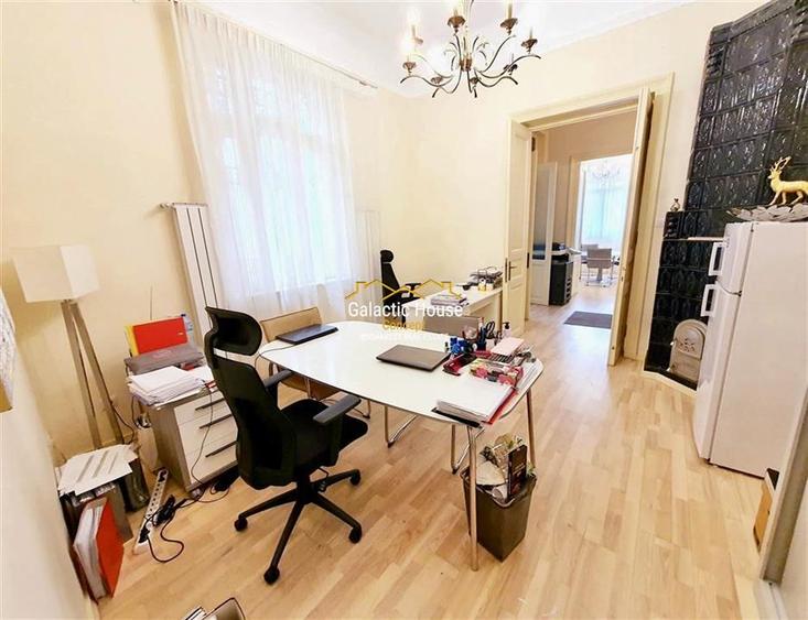 Casă cu 5 camere cu Teren 177 Mp în Dacia