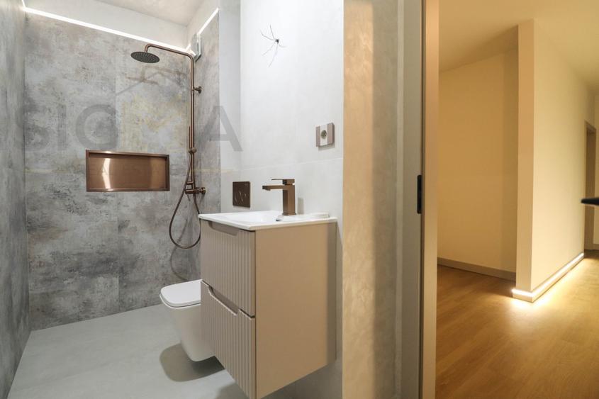 Apartament cu 3 camere semidecomandat în Iris
