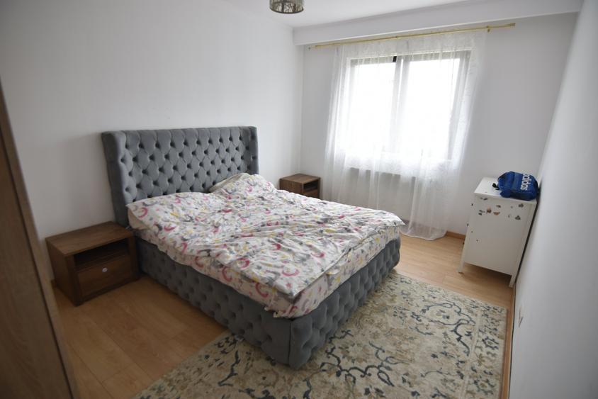 Apartament cu 3 camere decomandat în Chiajna