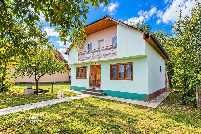 Casă individuală cu 3 camere cu Canalizare în Ususău