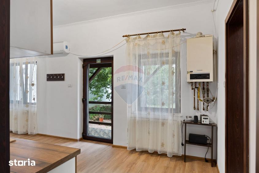 Spațiu comercial, de 75 mp, în Pârneava