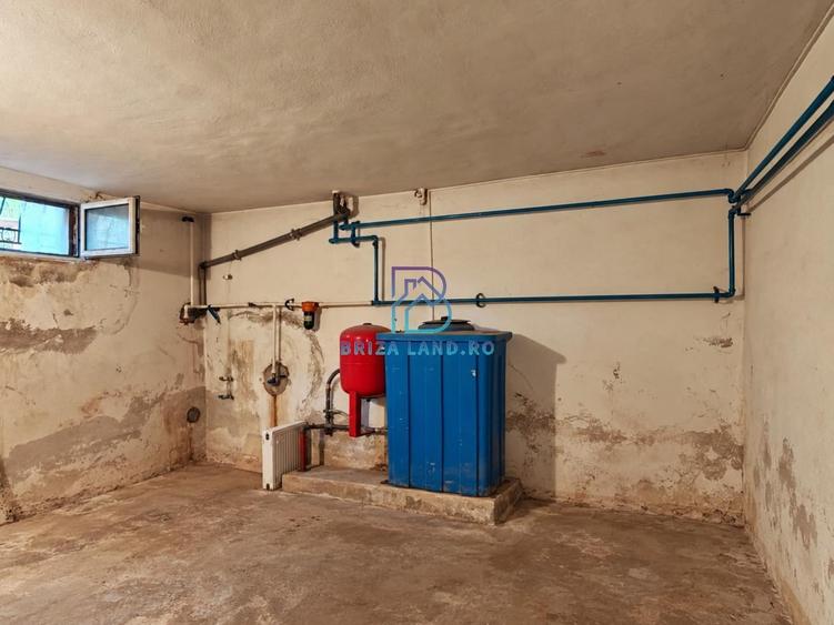Casă individuală cu 6 camere cu Canalizare în Bucureștii Noi