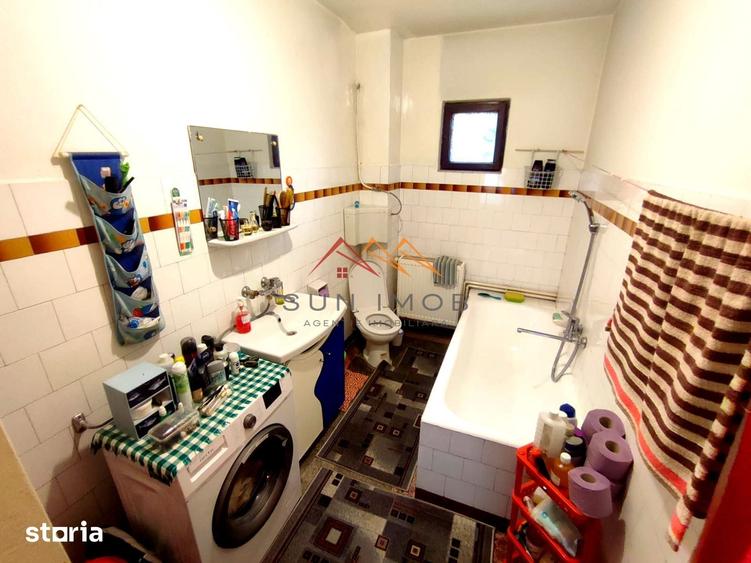 Casă cu 6 camere decomandat cu Teren 890 Mp în Slobozia