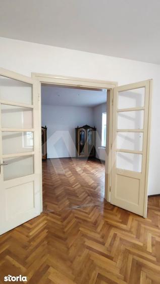 Casă cu 4 camere cu Teren 540 Mp în Lupeni