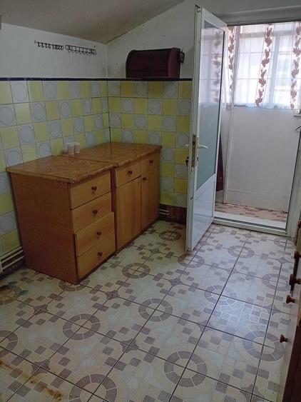Casă cu 3 camere în Central
