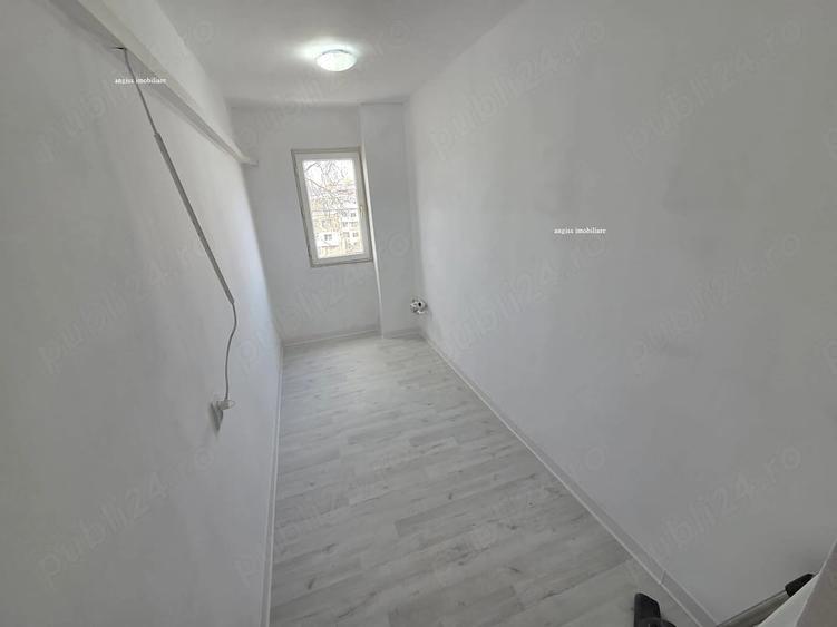 Apartament 2 camere de vanzare - 1
