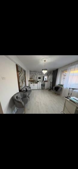 Apartament cu 3 camere semidecomandat în Ultracentral