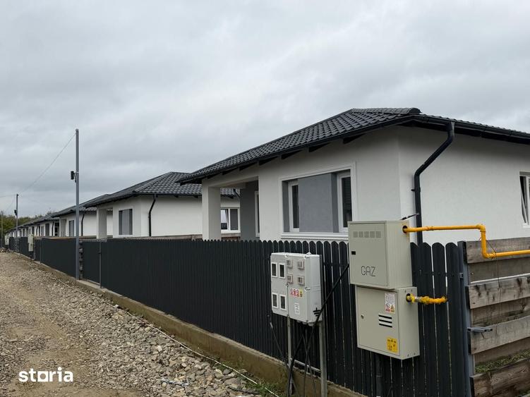 Casă cu 3 camere cu Teren 300 Mp în Lunca Cetățuii