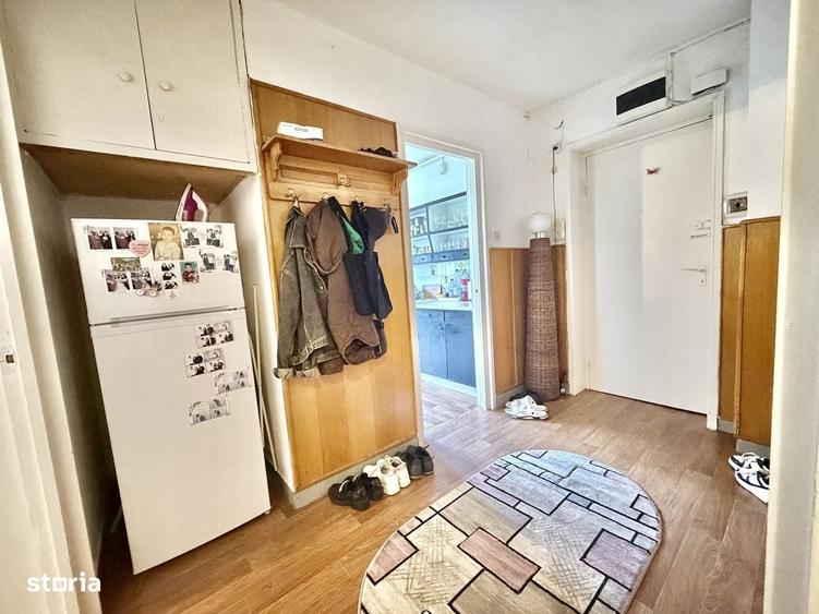 Apartament cu 3 camere decomandat în Tudor