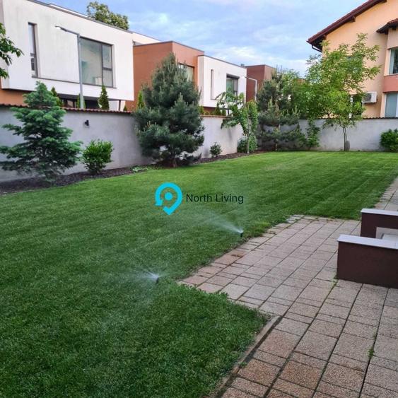Casă individuală cu 5 camere cu Canalizare în Central