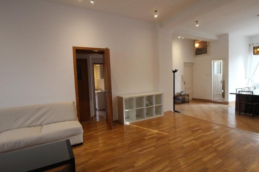 Casă cu 3 camere în Beller