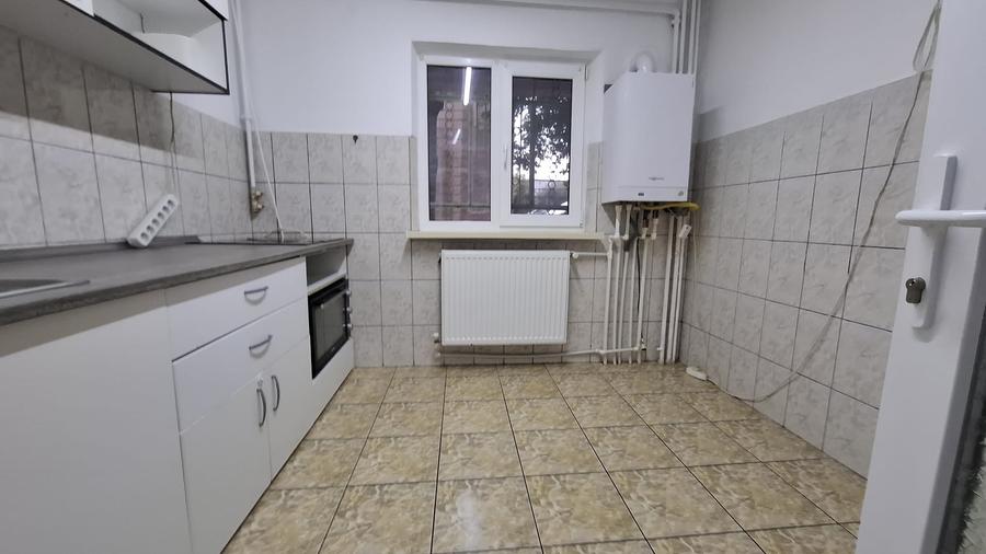 Apartament cu 2 camere în Km 5