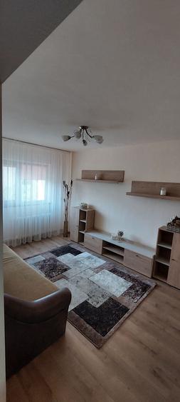 Apartament cu 2 camere decomandat în Florești