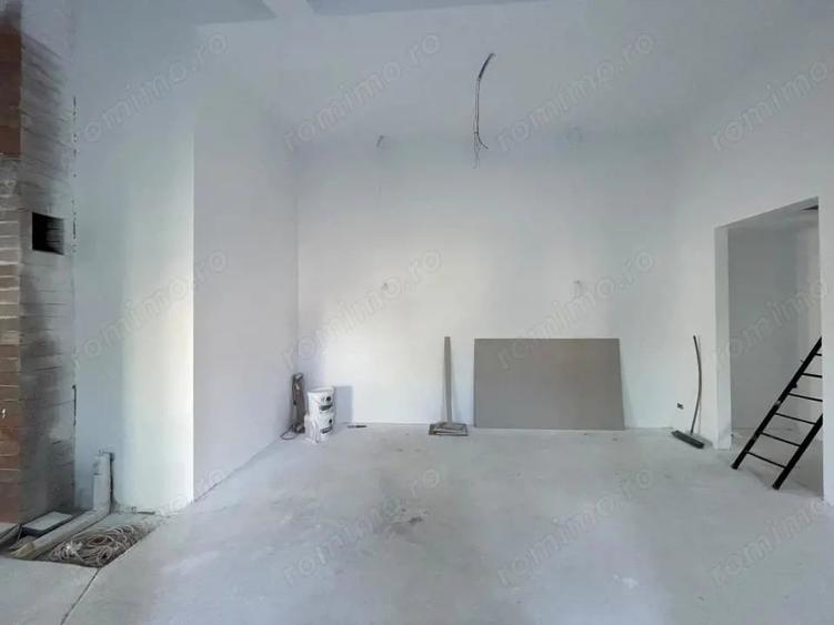 Casă cu 6 camere cu Teren 420 Mp în Ghiroda
